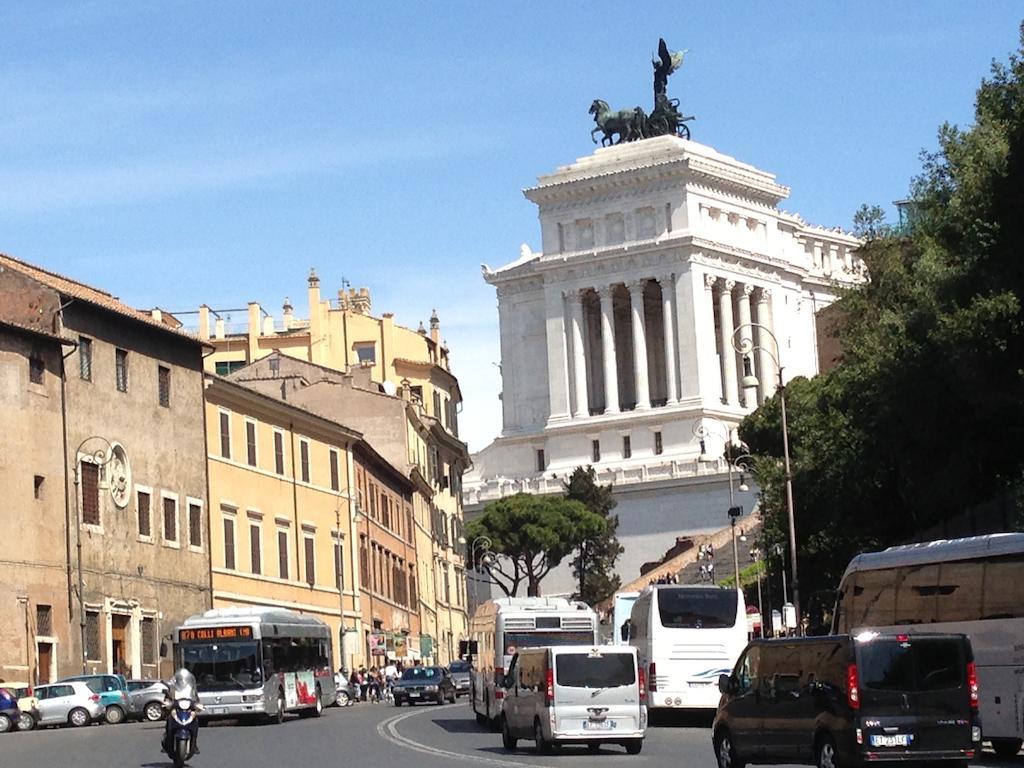 Una Notte Ai Musei Vaticani Apartment Rome Bilik gambar